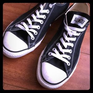 Black Converse